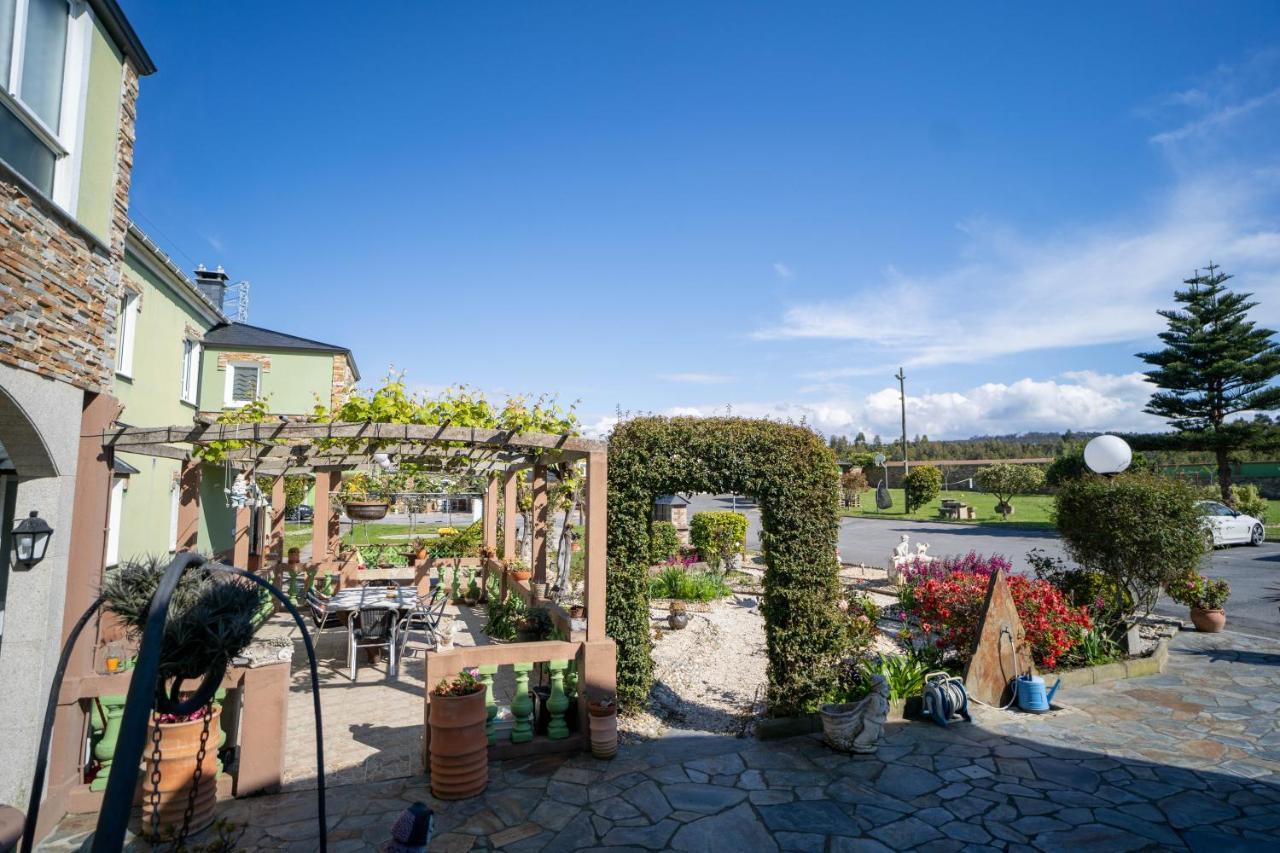 El Pinar Hotell Ribadeo Exteriör bild