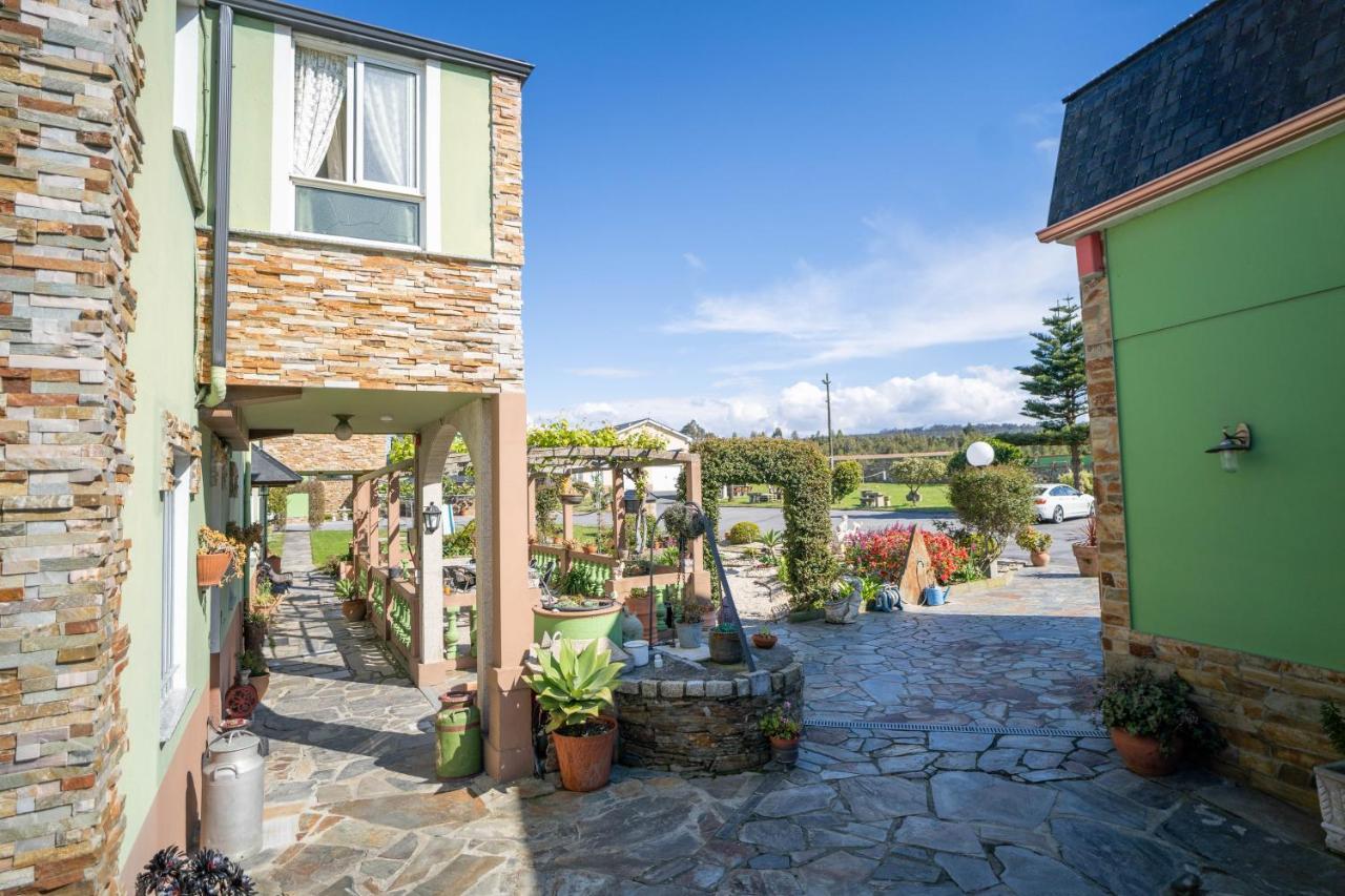 El Pinar Hotell Ribadeo Exteriör bild