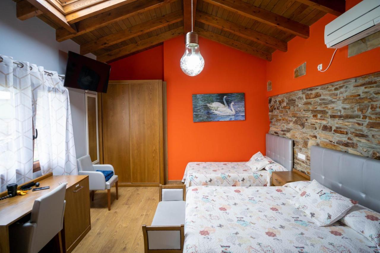 El Pinar Hotell Ribadeo Exteriör bild